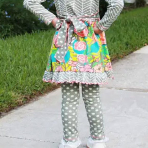 Herringbone Floral Dress & Leggings Outfit - Picture 9 of 11